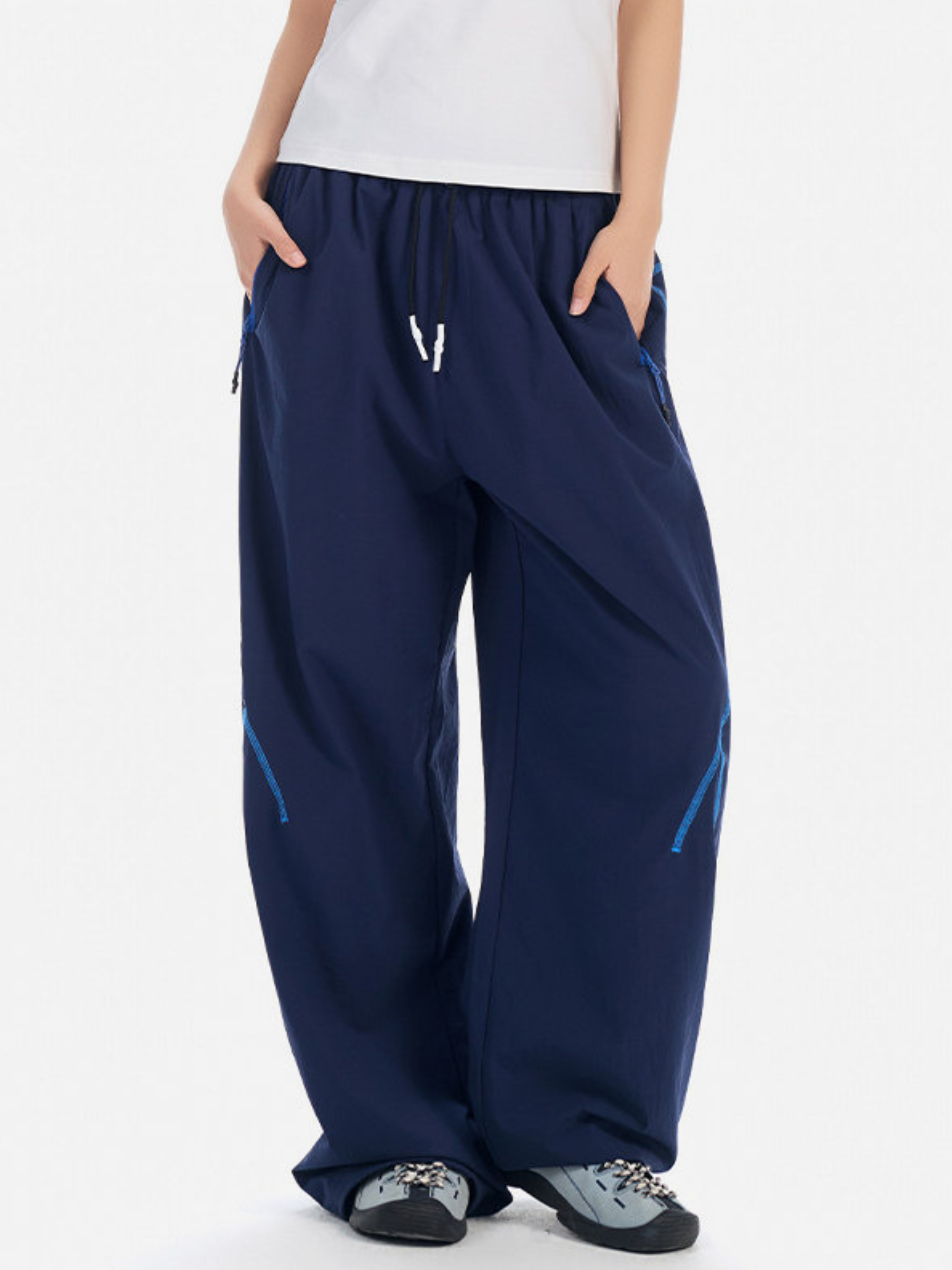 Oakfall - Water-Repellent Contrast Stitch Wide-Leg Pants