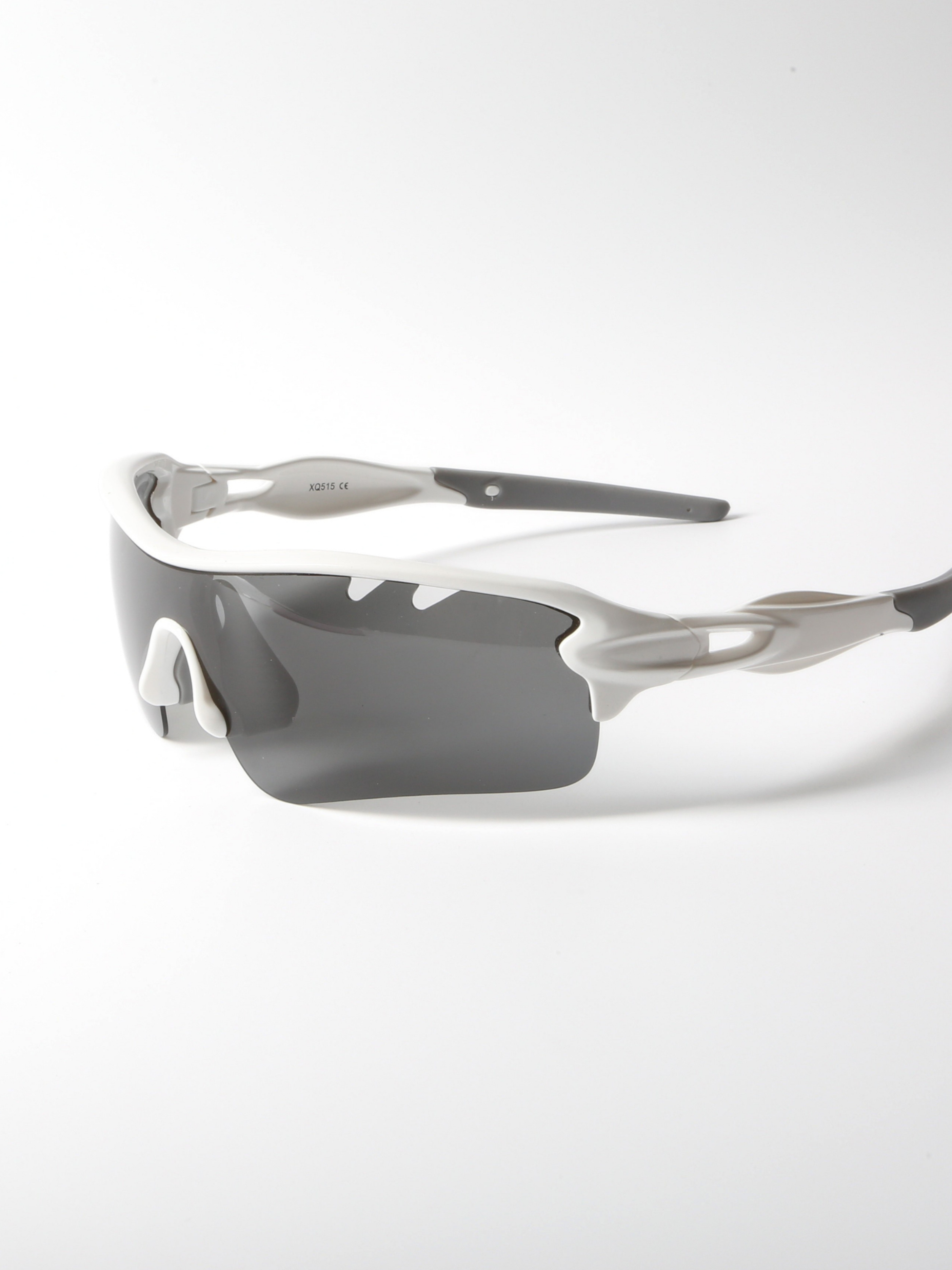 StrideFlow - UV400 Sun Protection Windproof Sports Goggles