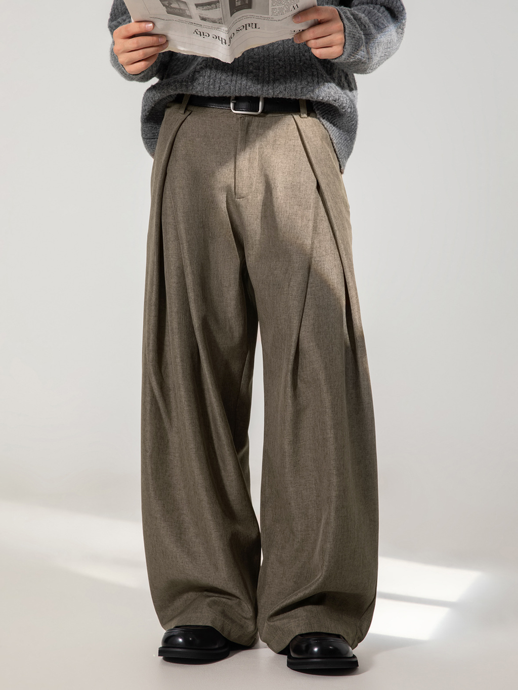 LightTent - Men's Cross-Pleated Drape Relaxed Fit Pants