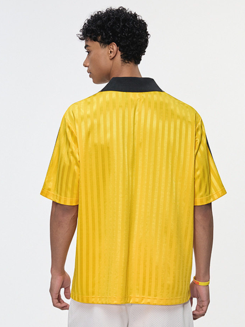 DashFit - Unisex Lightweight Striped V-Neck T-Shirt