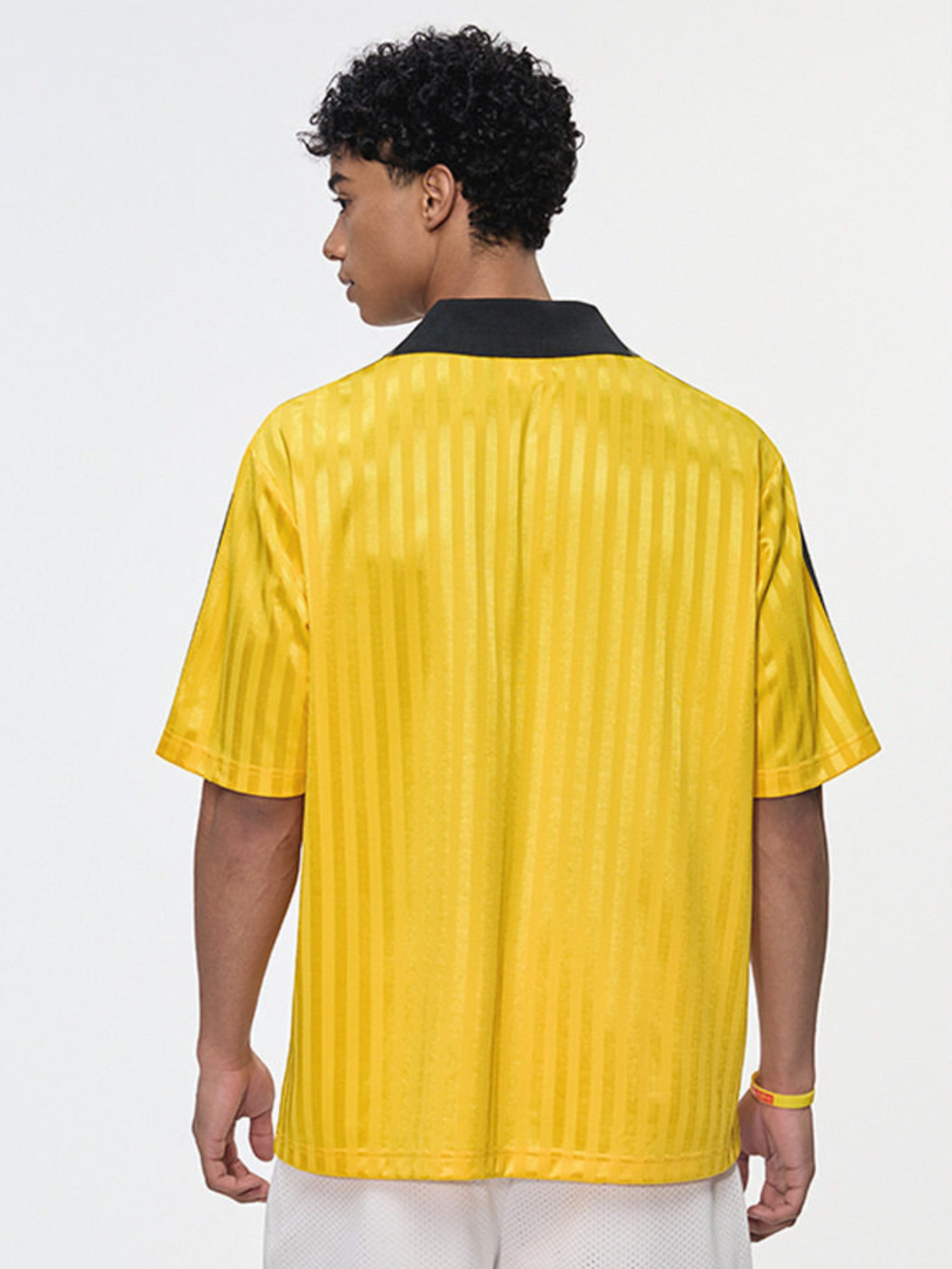 DashFit - Unisex Lightweight Striped V-Neck T-Shirt