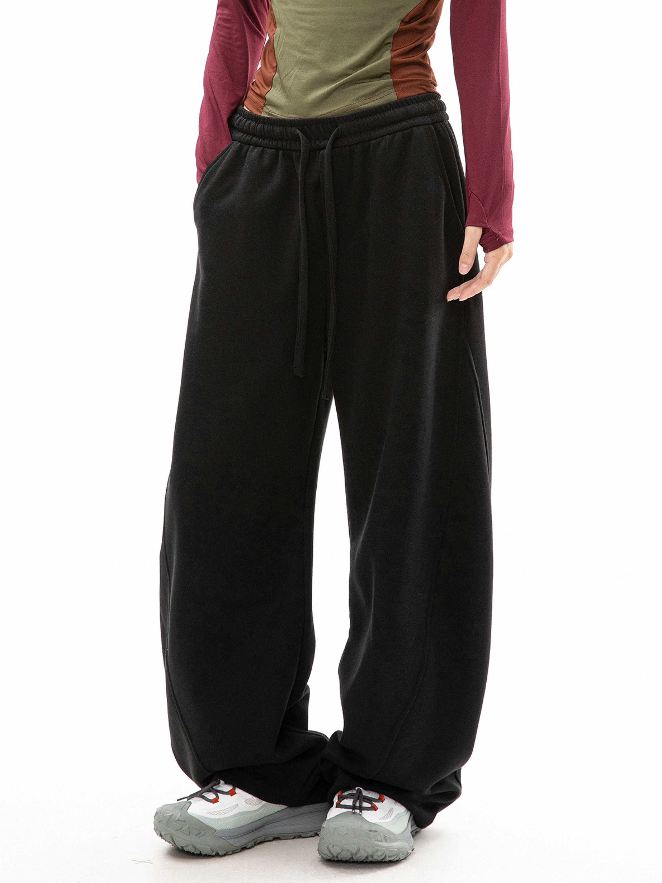 FrostDeck - Curved Seam Straight-Leg Wide Sweatpants