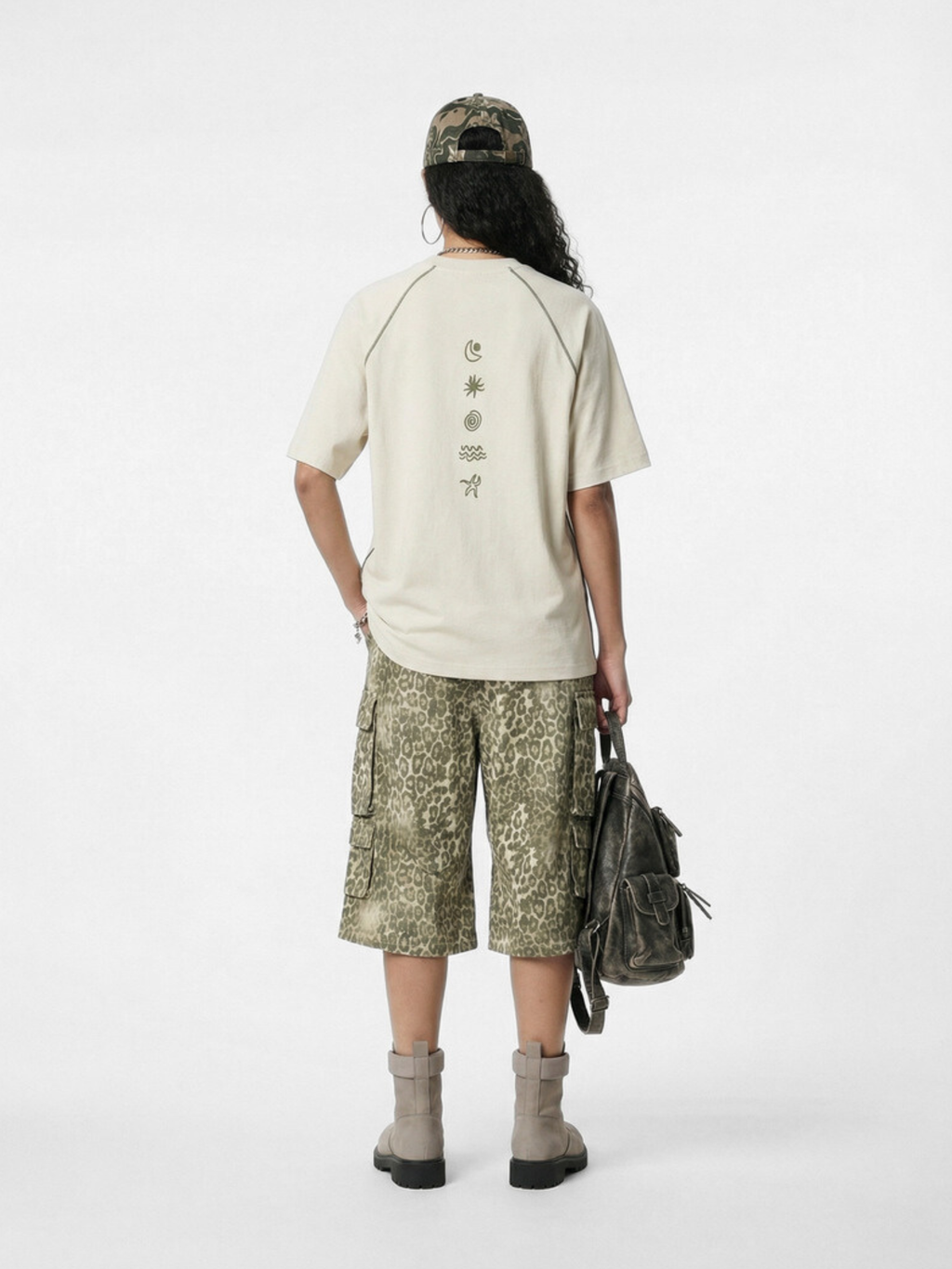 WildDash - Unisex Lightweight & Moisture-Absorbing Contrast Stitch Cotton T-Shirt