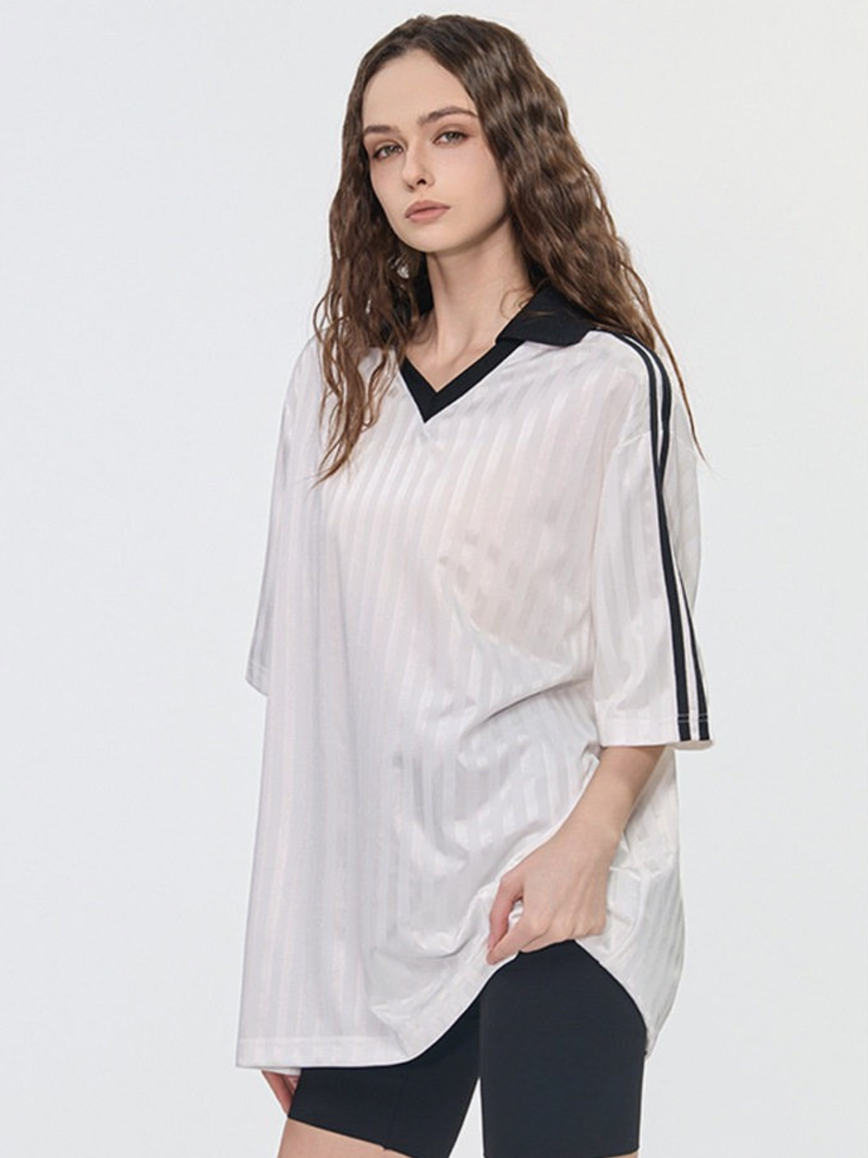 DashFit - Unisex Lightweight Striped V-Neck T-Shirt