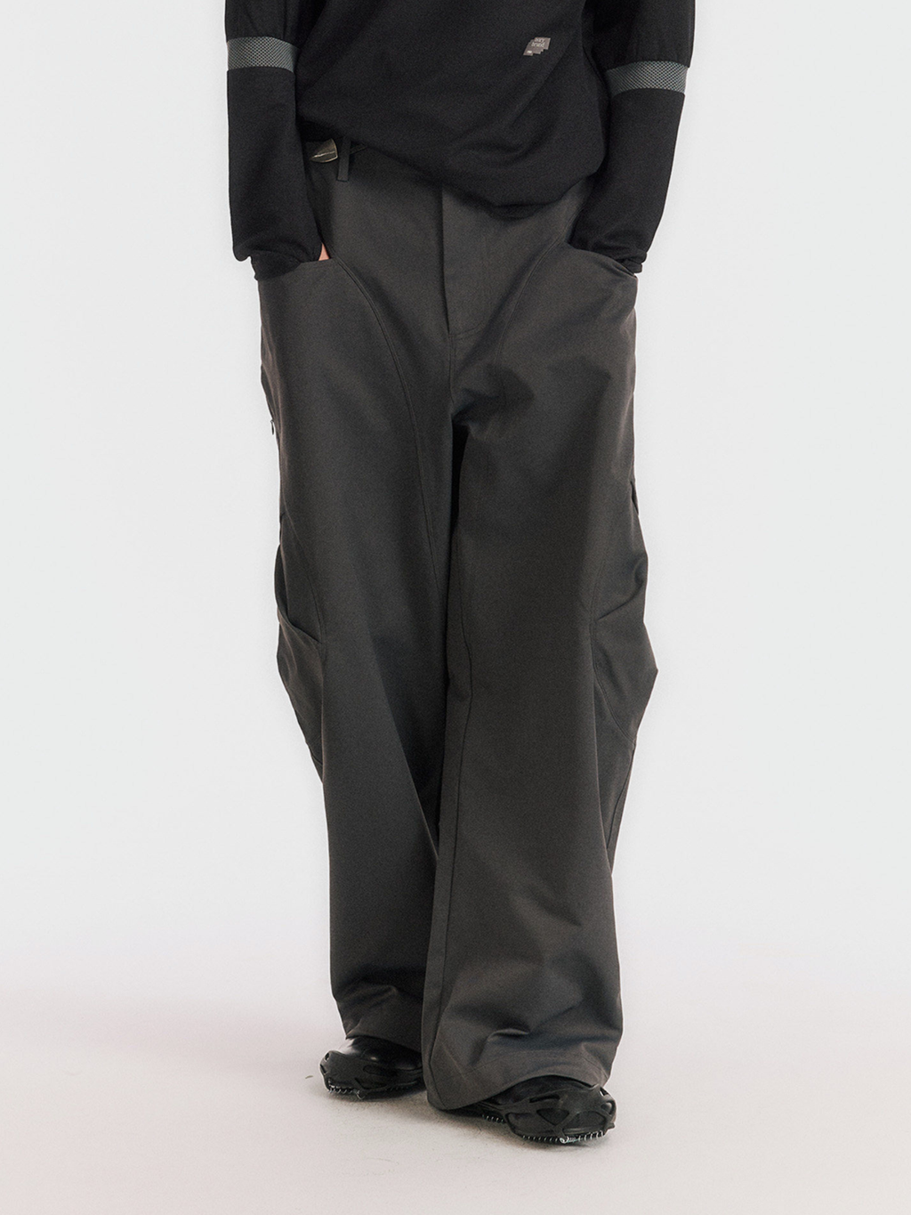 Breccia - Unisex Wrinkle-Resistant Utility Balloon Cargo Pants