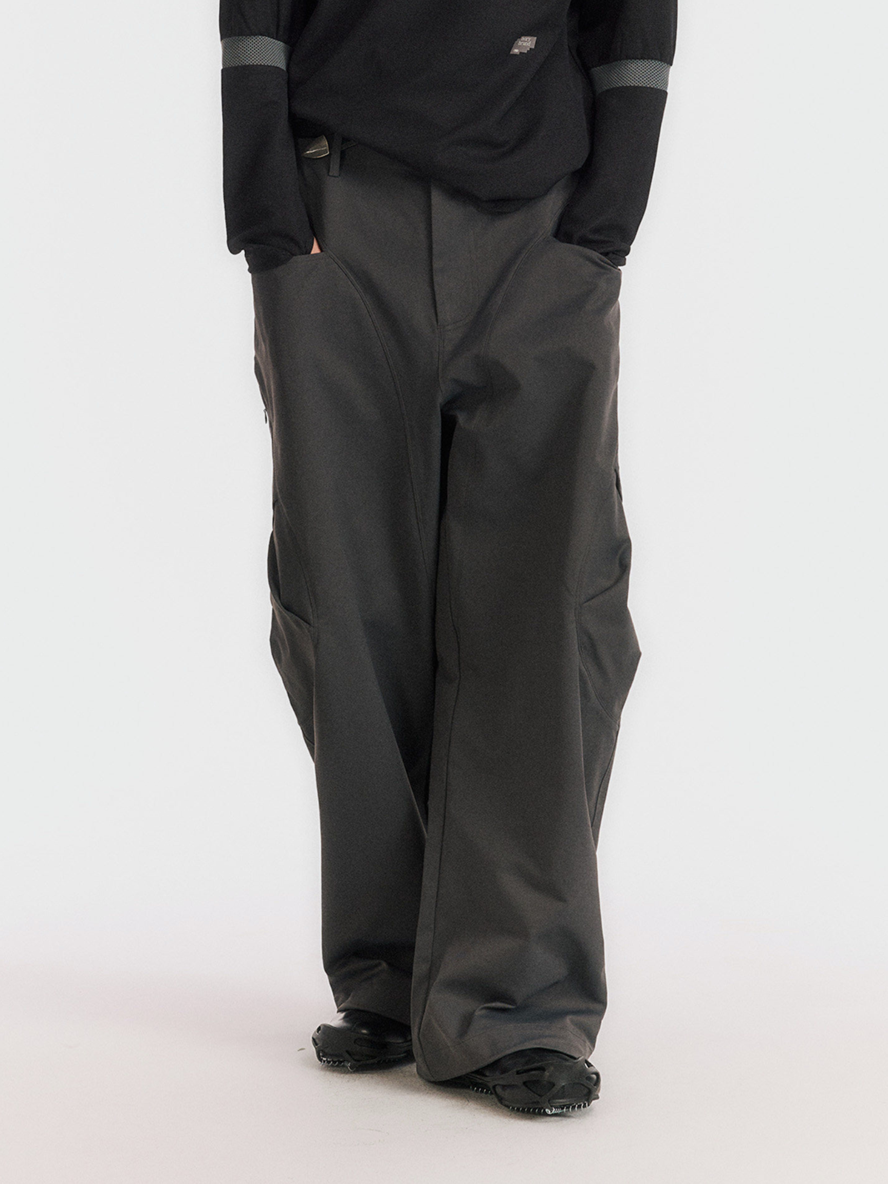 Breccia - Unisex Wrinkle-Resistant Utility Balloon Cargo Pants