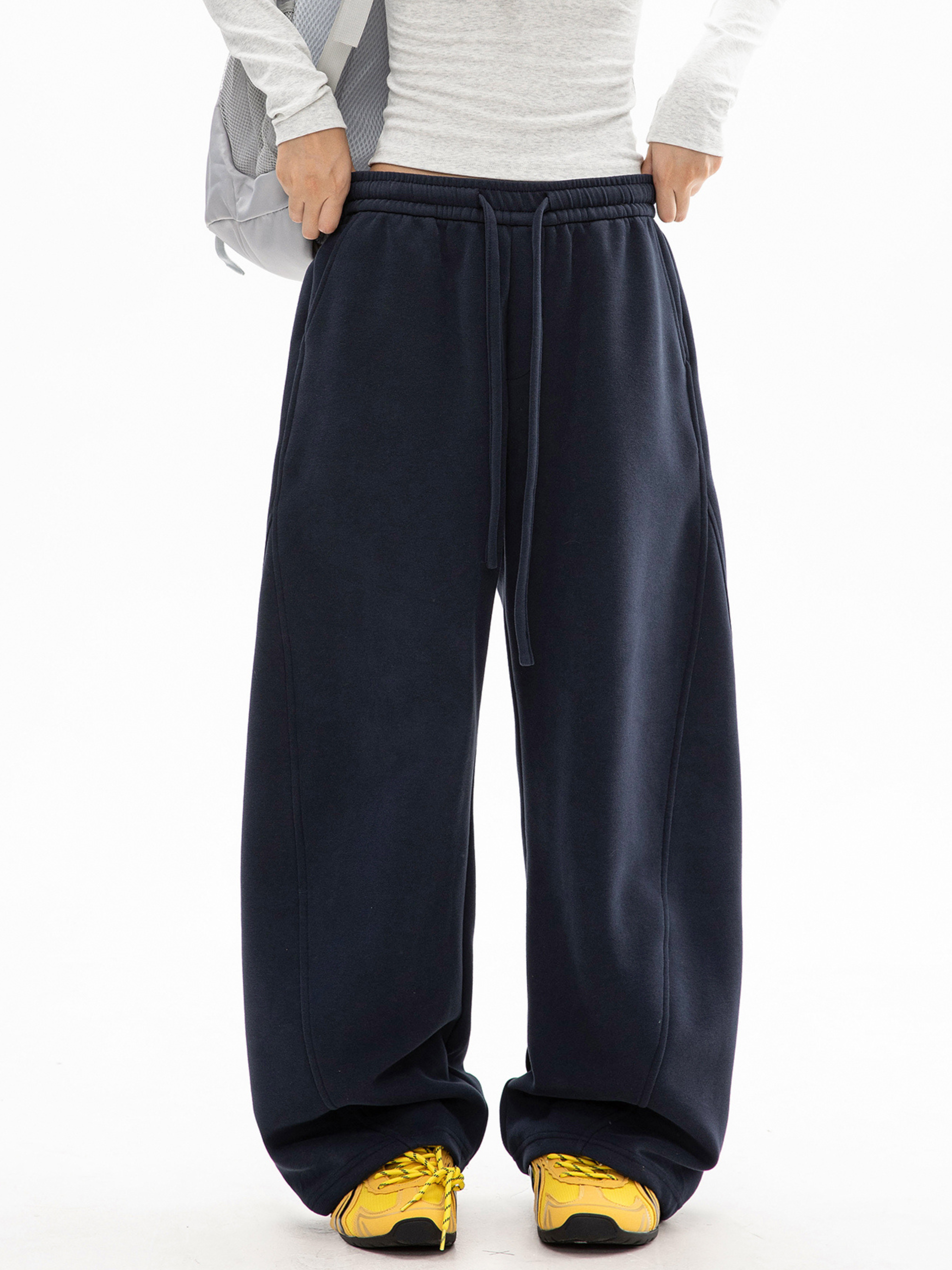 FrostDeck - Curved Seam Straight-Leg Wide Sweatpants