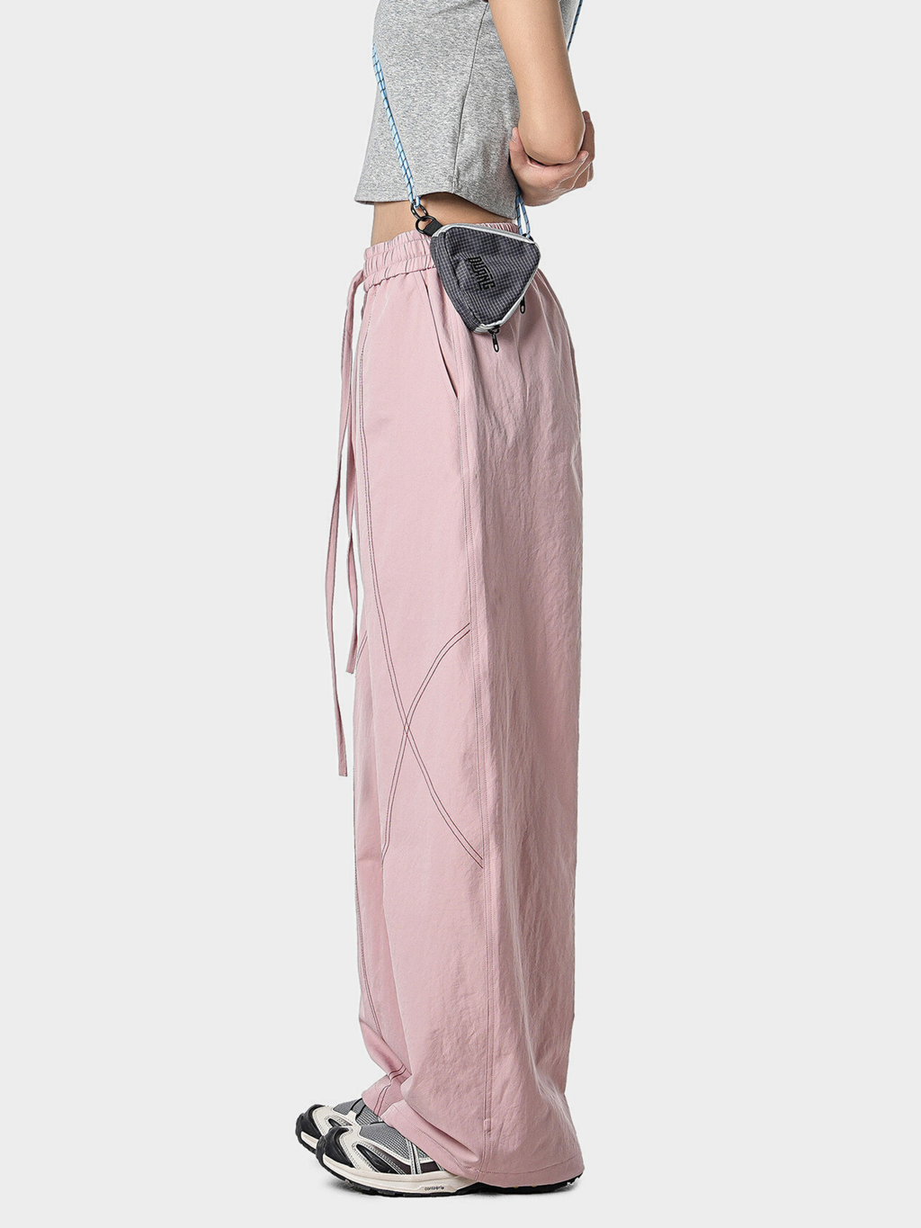 Stormrush - Contrast-Stitch Water-Repellent Paratrooper Pants