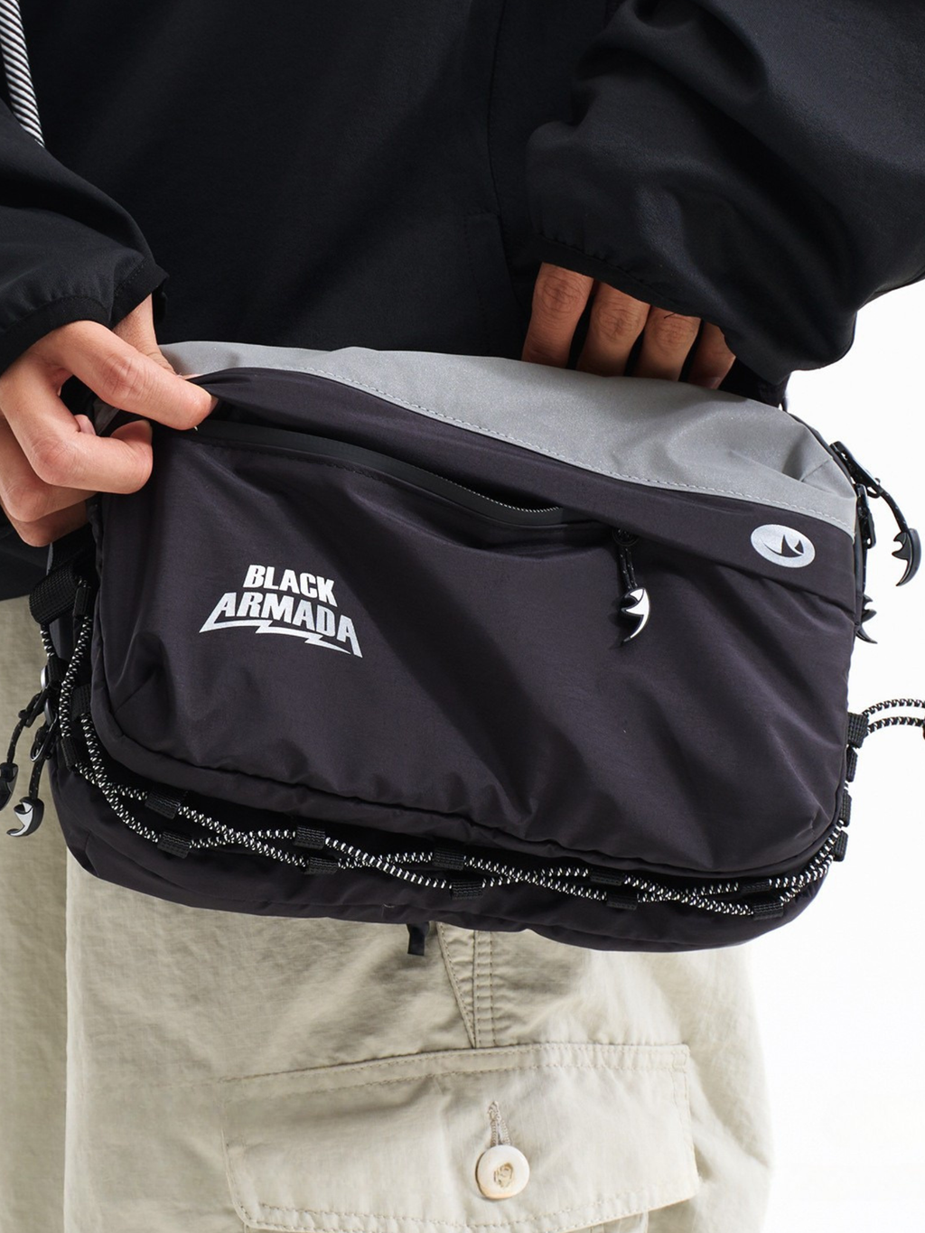 Massif - Water-Repellent Portable Crossbody Hiking Bag