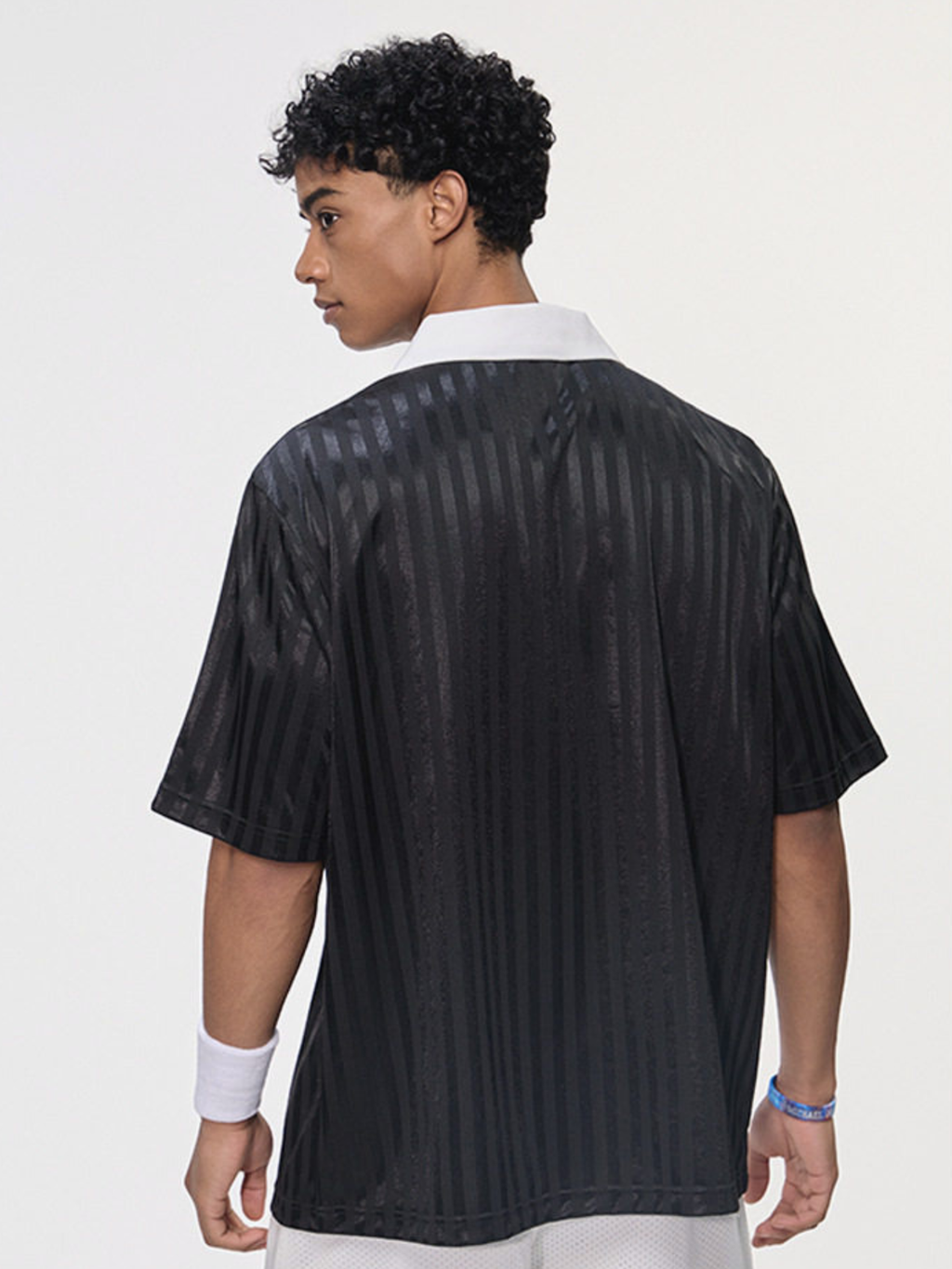 DashFit - Unisex Lightweight Striped V-Neck T-Shirt