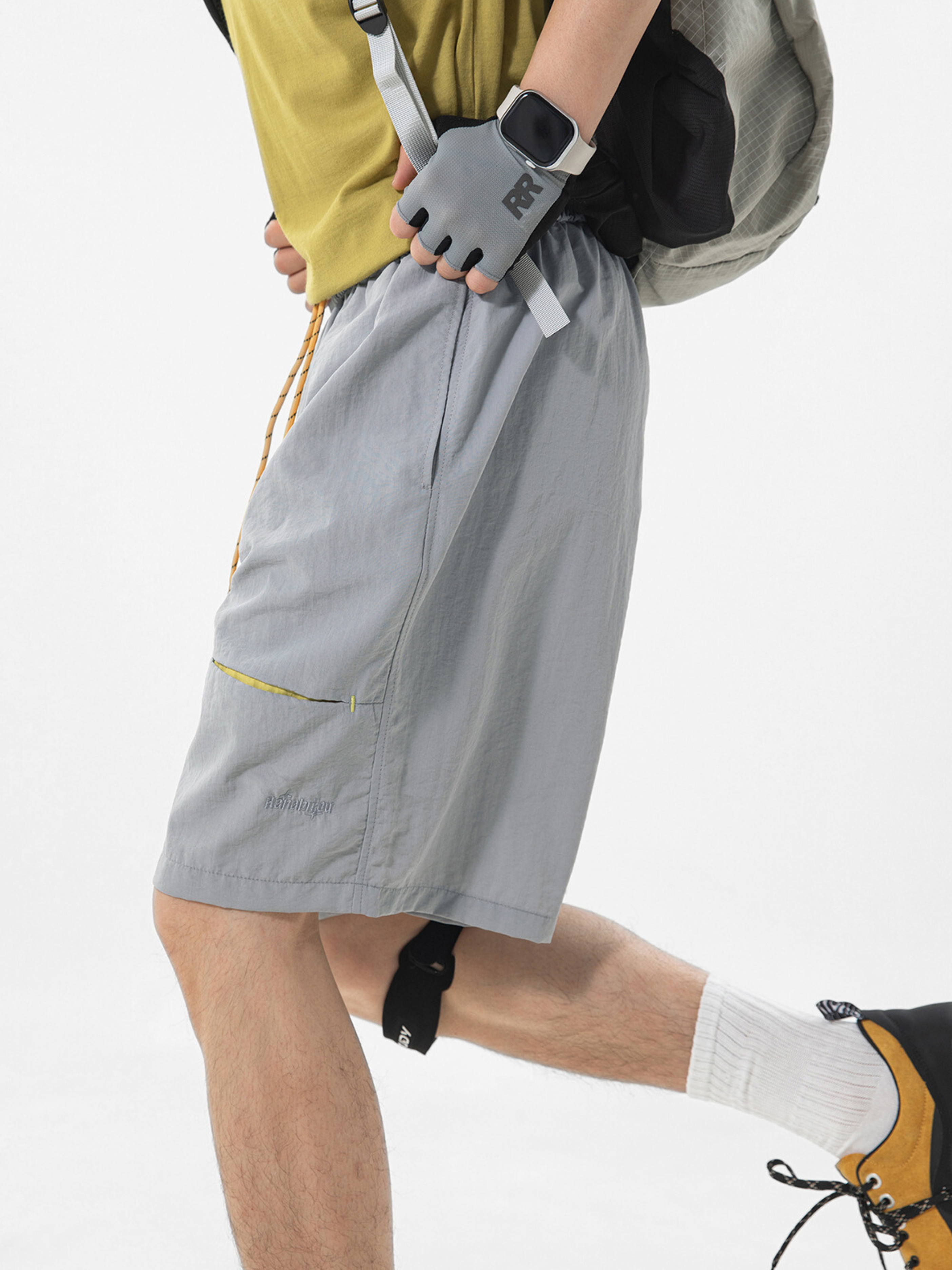 Wildlight - Men's Water-Repellent Contrast Zip Five-Length Shorts