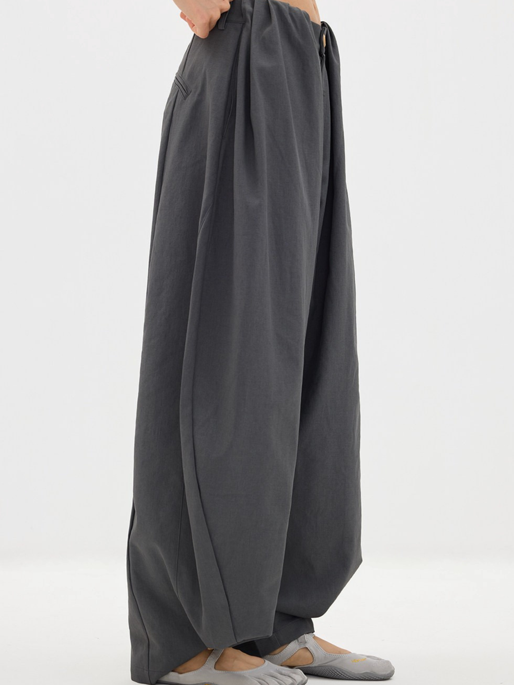 SoftRain - Relaxed Lightweight Balloon Pants