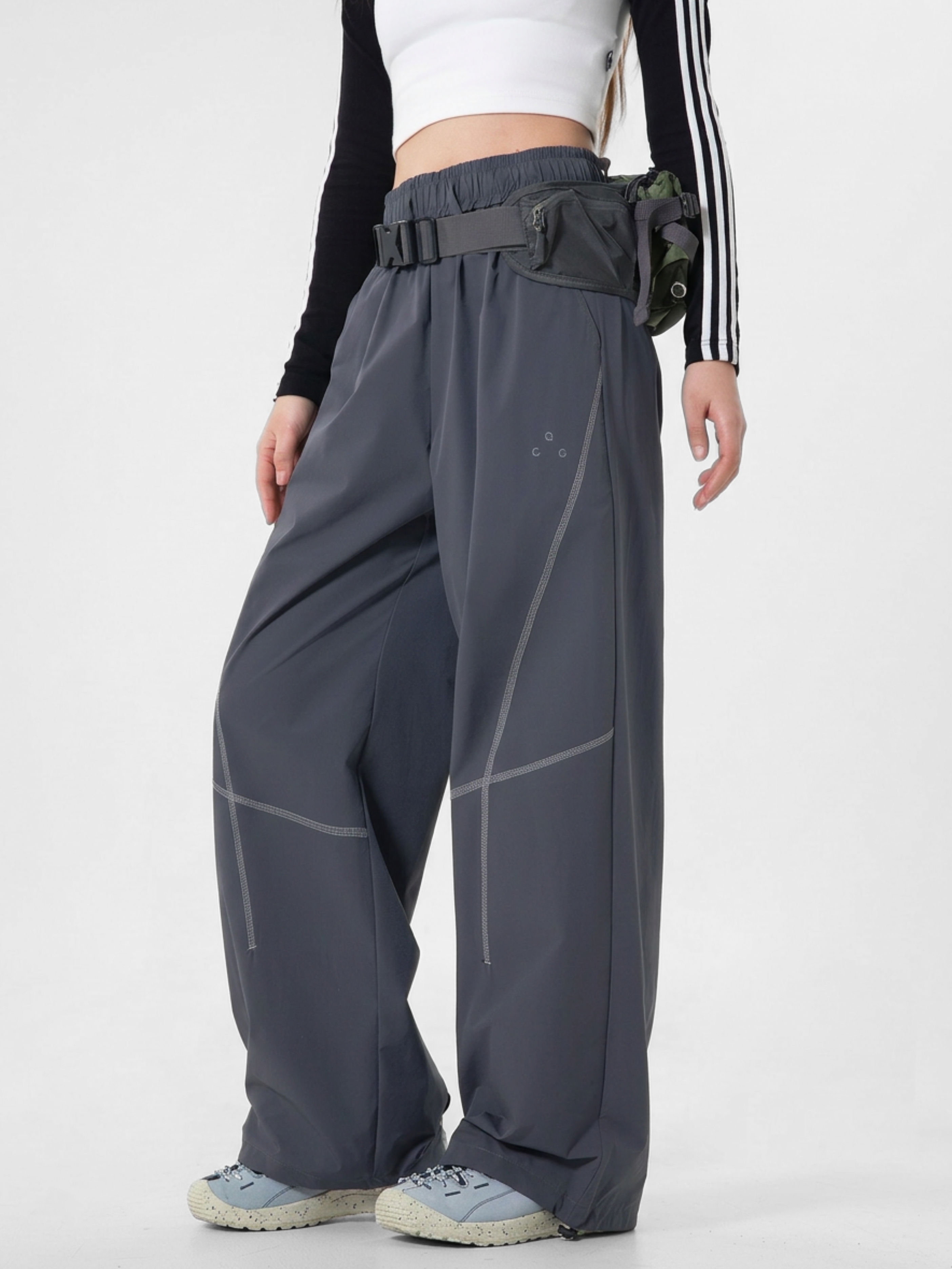 Frostspire - Contrast Cross-Line Adjustable Paratrooper Pants