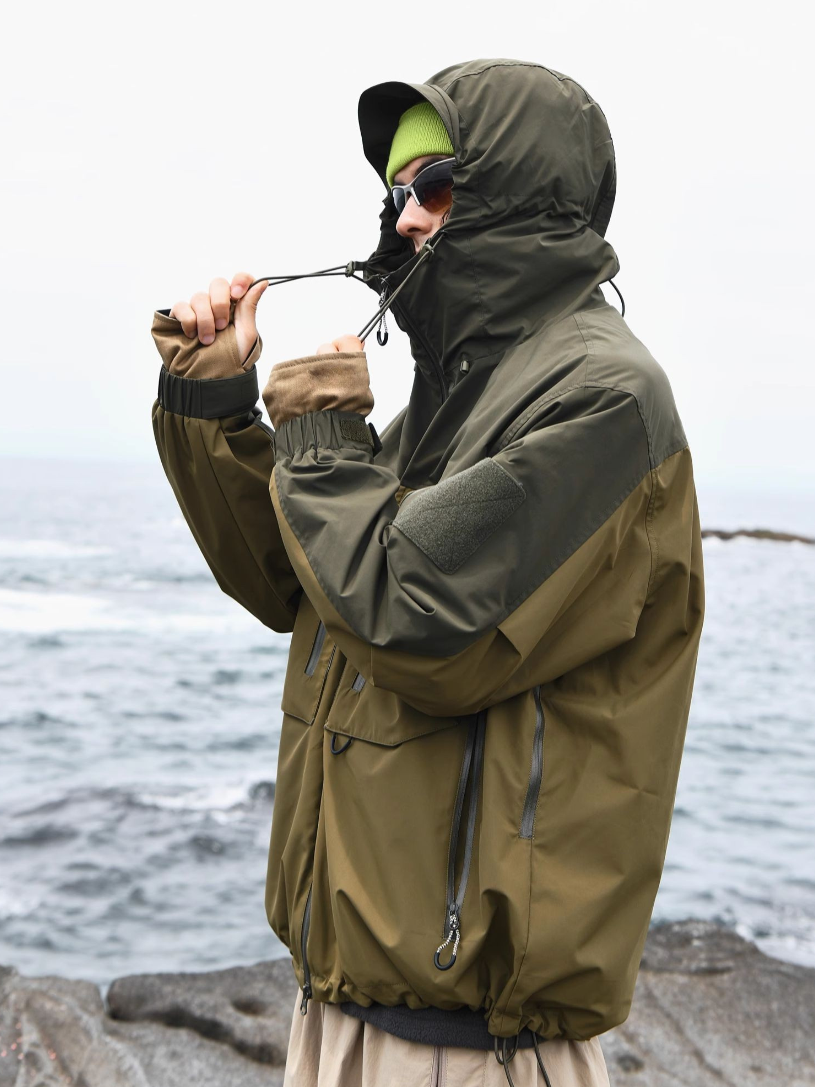 CanyonLife - Water-Repellent Hard Shell Jacket