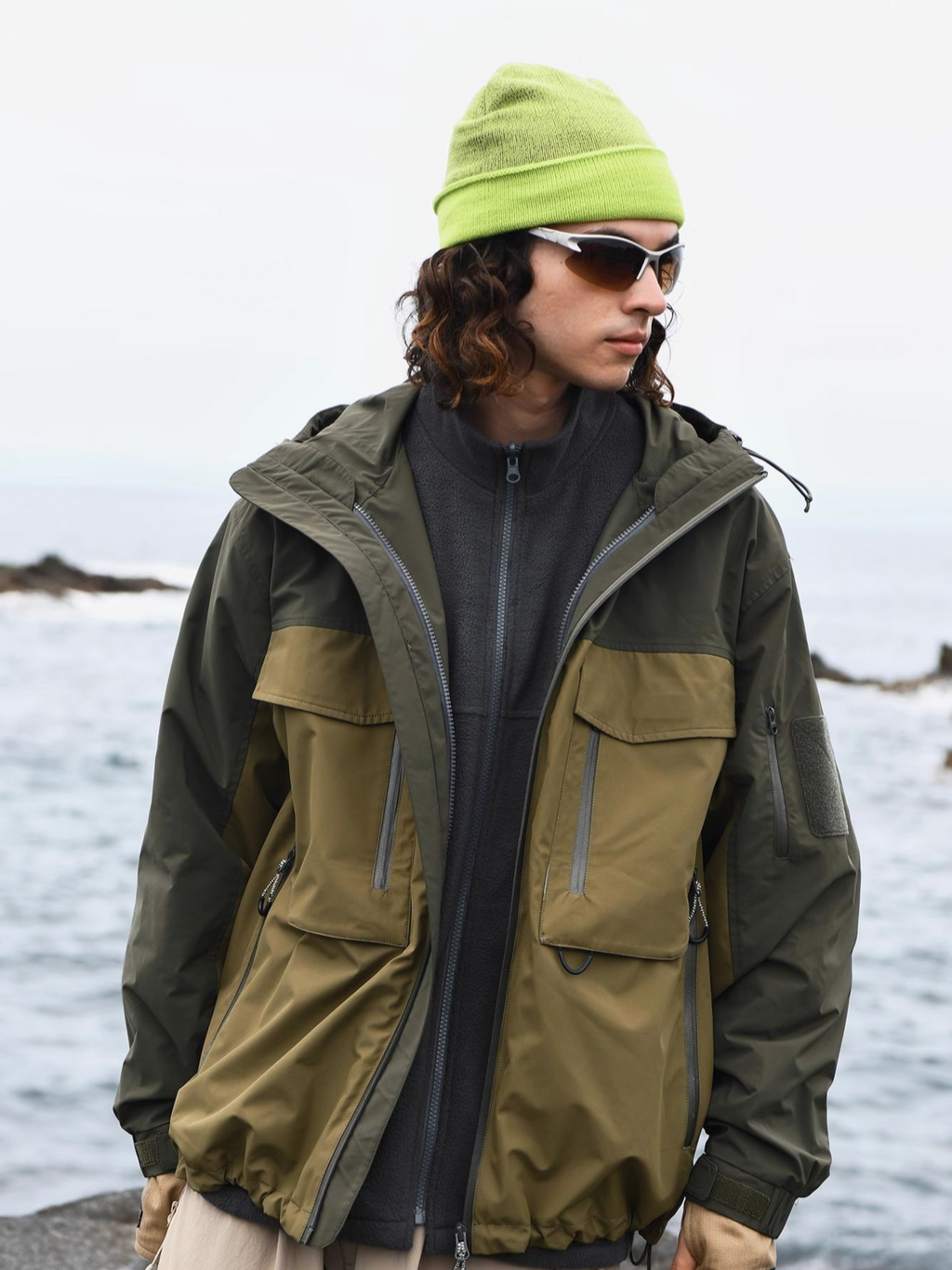 CanyonLife - Water-Repellent Hard Shell Jacket