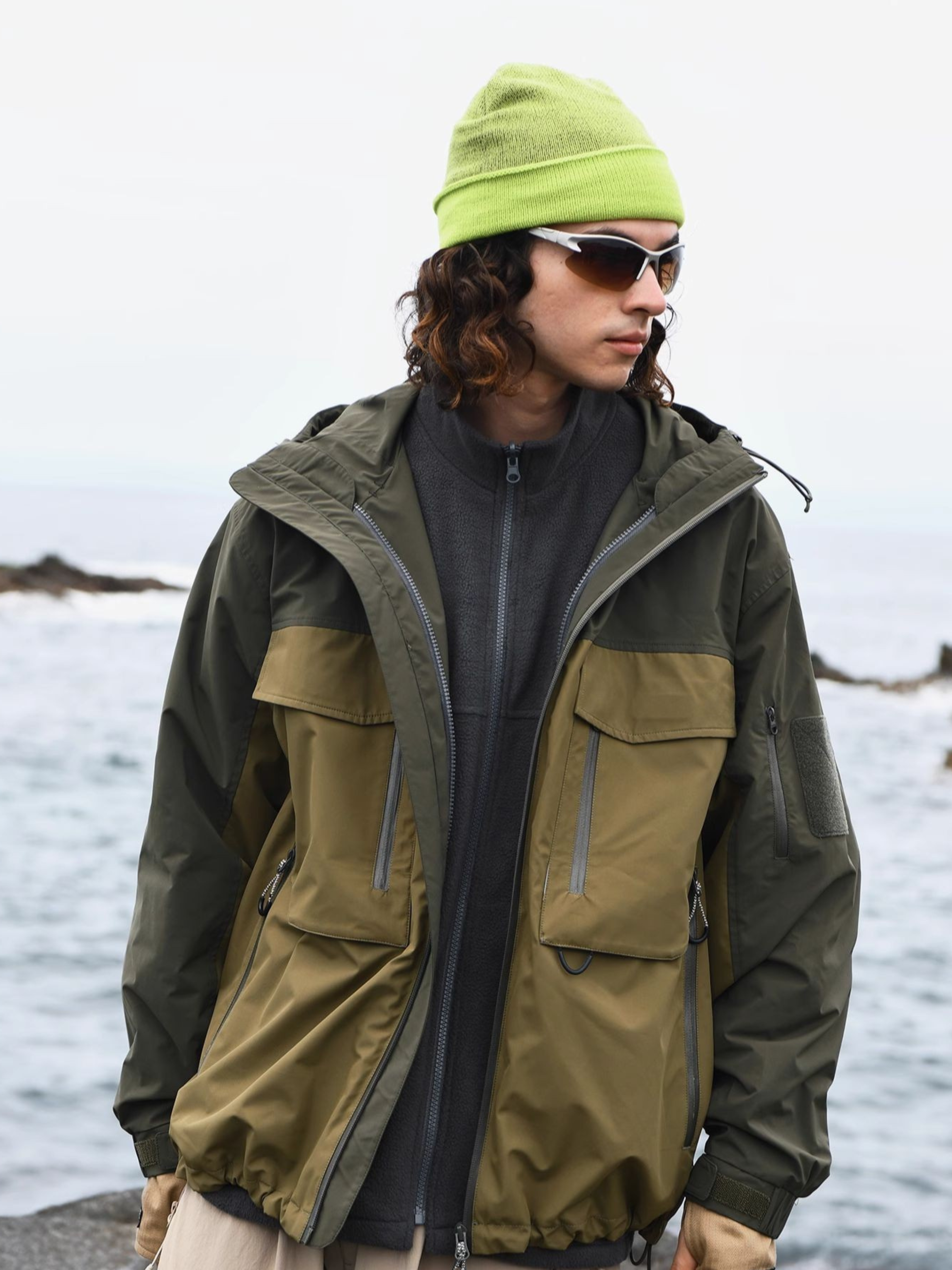 CanyonLife - Water-Repellent Hard Shell Jacket