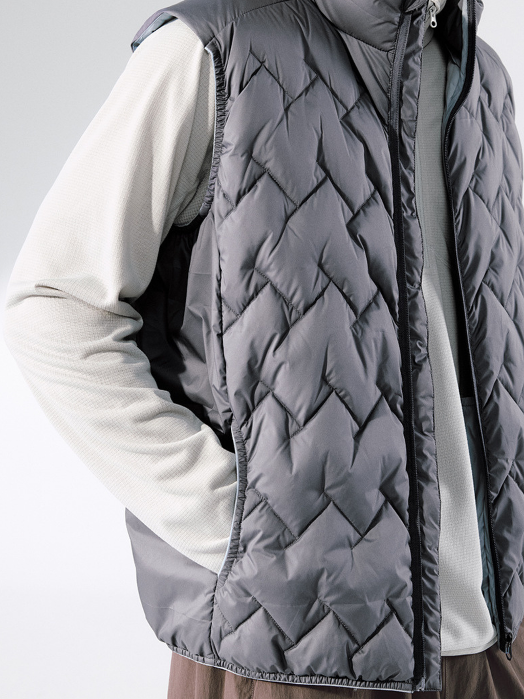 Wilderstone - Unisex 90% Down Lightweight Sorona® Down Vest