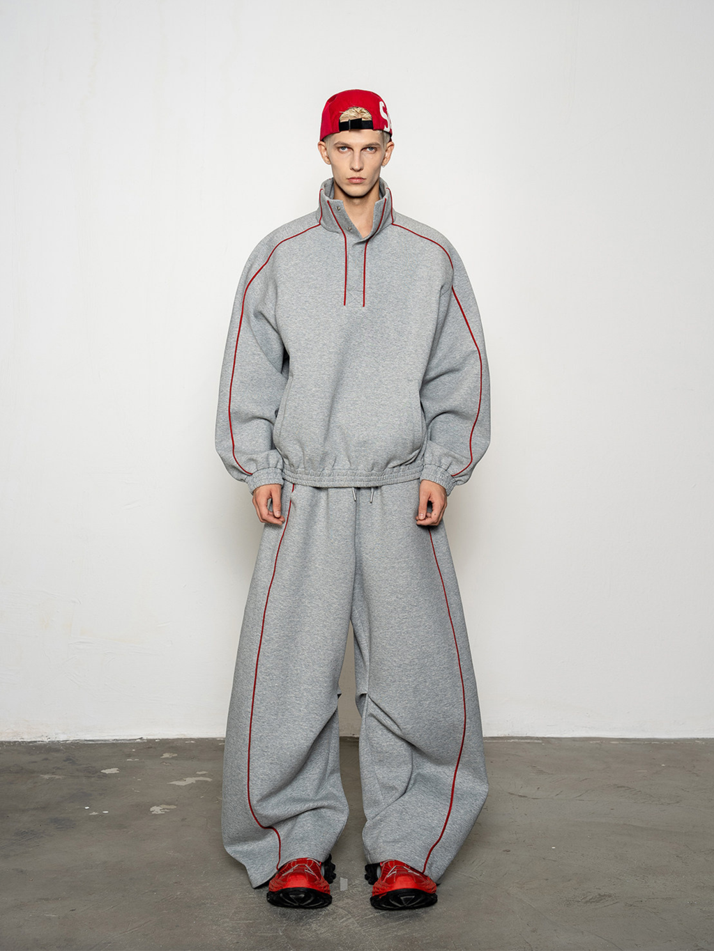 Emberthrone - Men's High-Neck Sweatshirt & Curved-Leg Jogger Set
