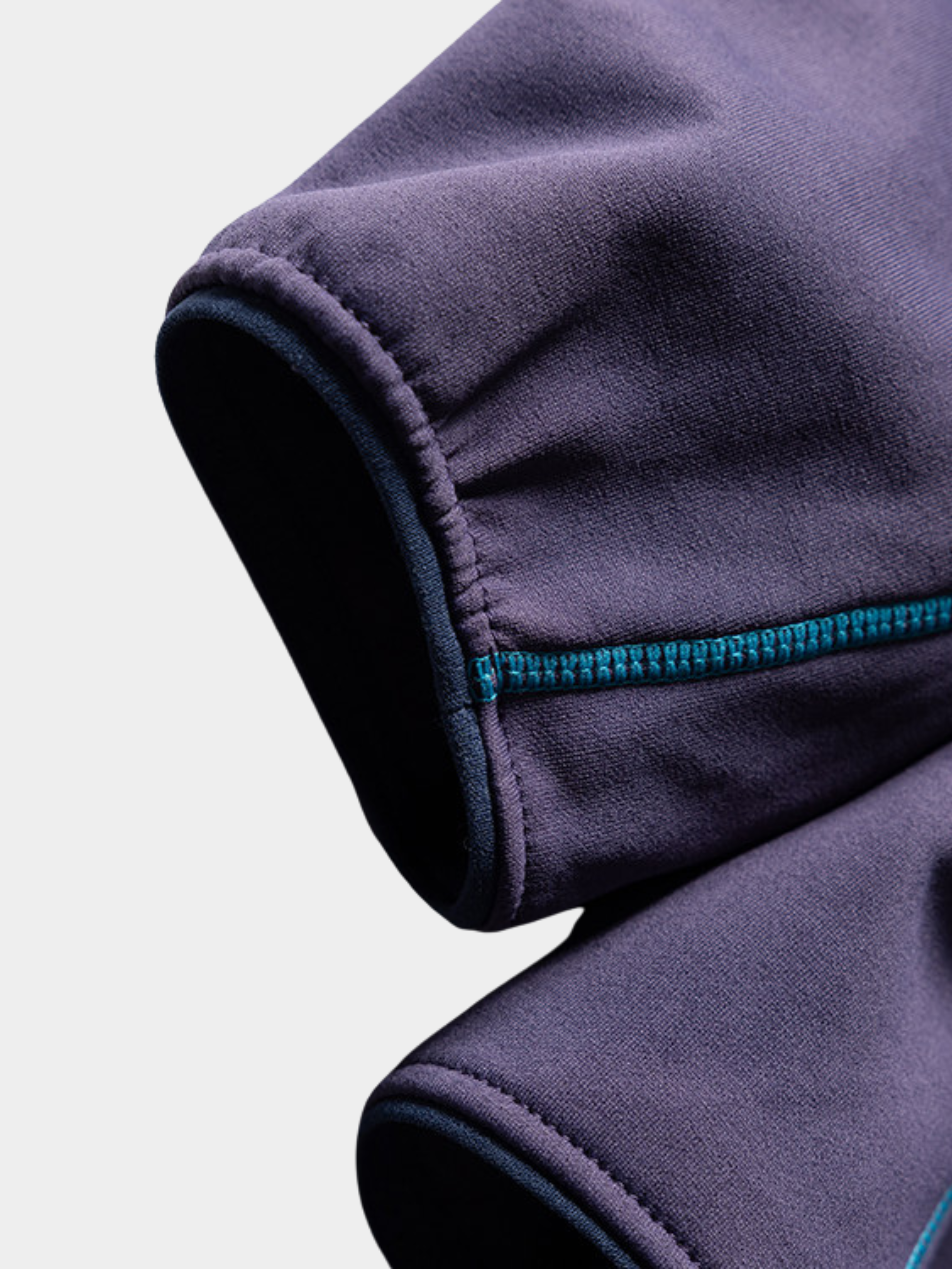 GorgePeak - Antistatic Moisture-Wicking Contrast Long Sleeve